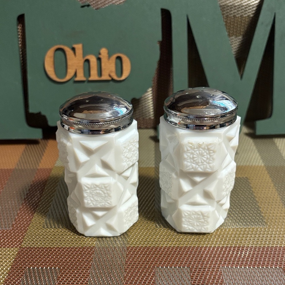 Vintage Westmoreland Milk Glass Salt & Pepper Shaker Set